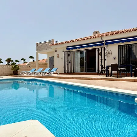 Villa Azul Callao Salvaje